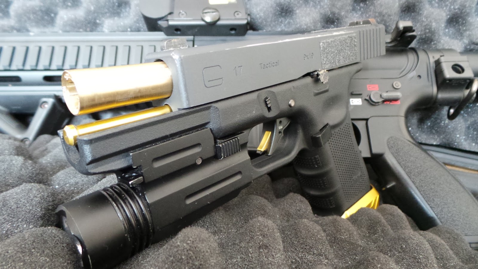 Airsoft Addicted Custom WE Glock 17