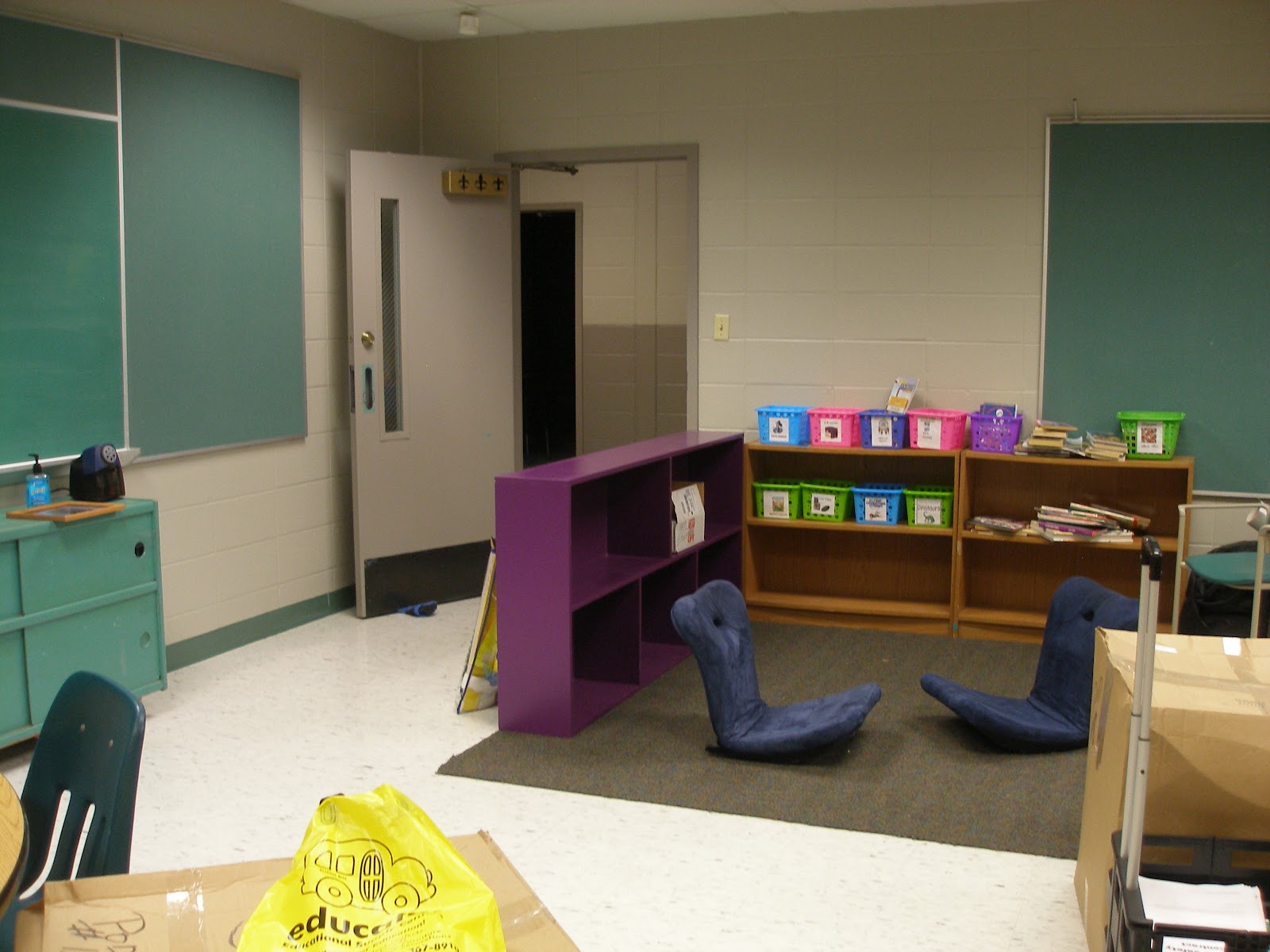 Mrs. Kelly's Fantastic Fourth Grade: Classroom Set-Up Day 1