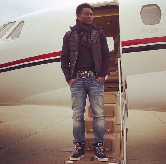 Obafemi Martins shows off his wealth In New Photos Obafemi Martins shows off his wealth In New Photos