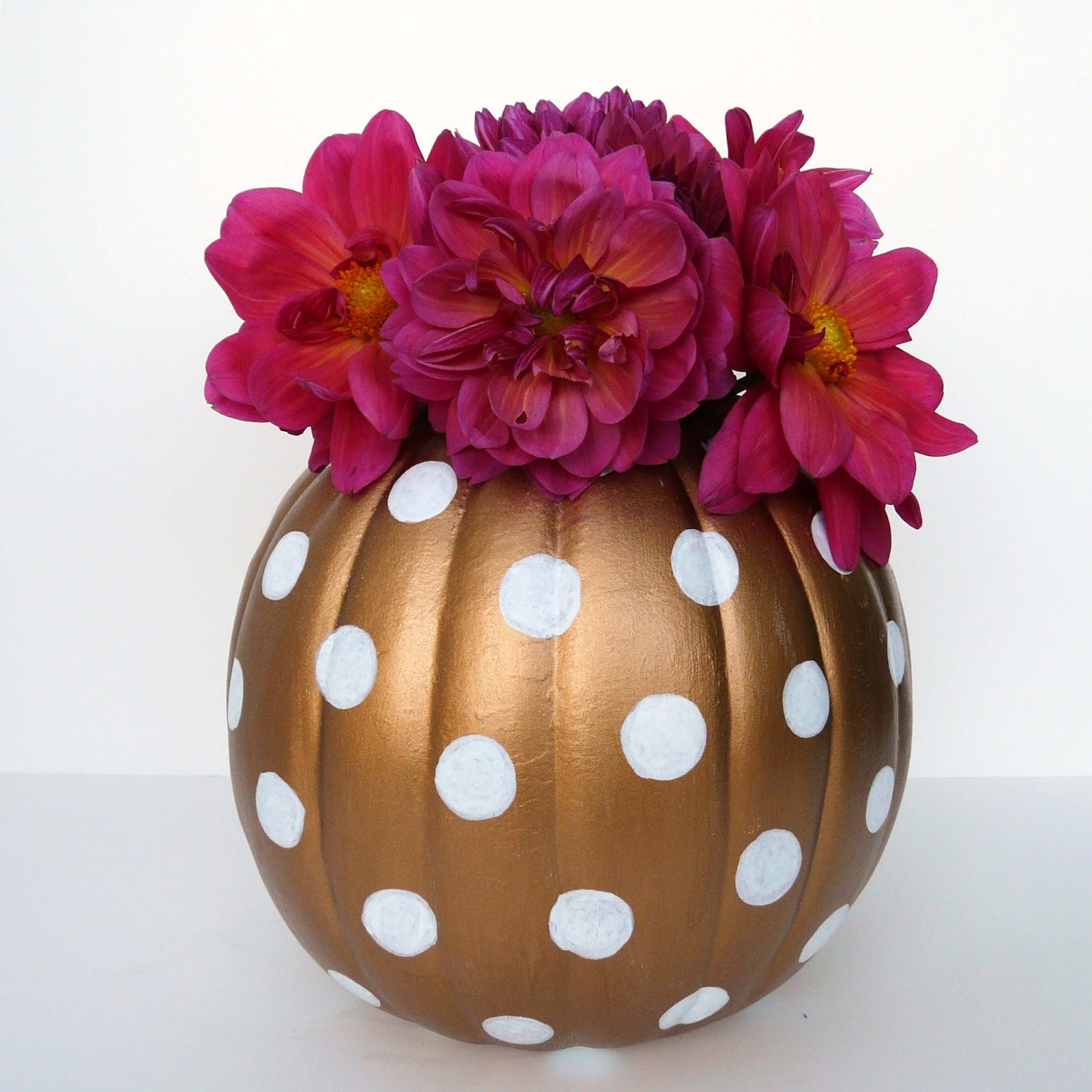[Make] Polka Dot Pumpkin Vase