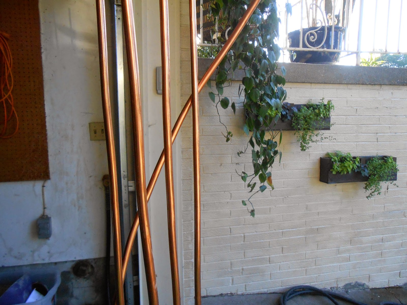 Sproutsandstuff DIY Copper Garden Art from Copper Tubing