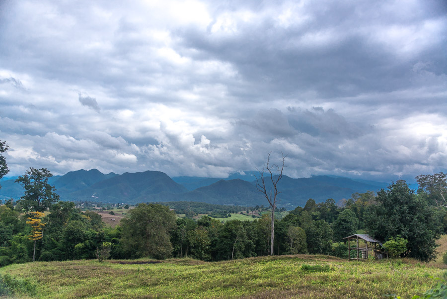 To Pai, The Land Split. Pam Bok Waterfall