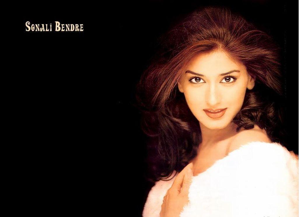 Sonali Bendre HD Wallpaper | Free Wallpapers Download