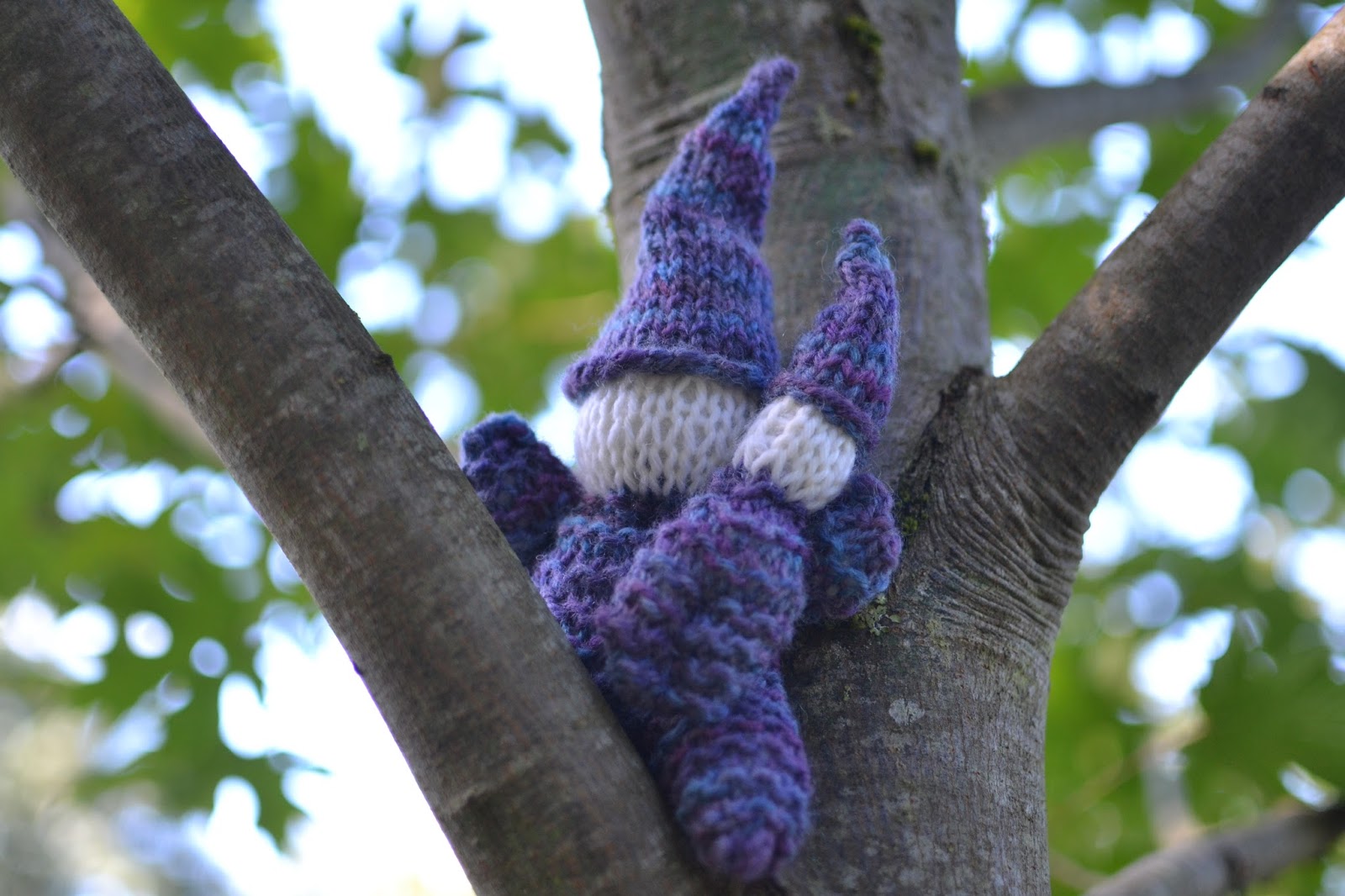 Of Wool and Loveliness Yarn Dyeing, and Those Crazy Gnomes!