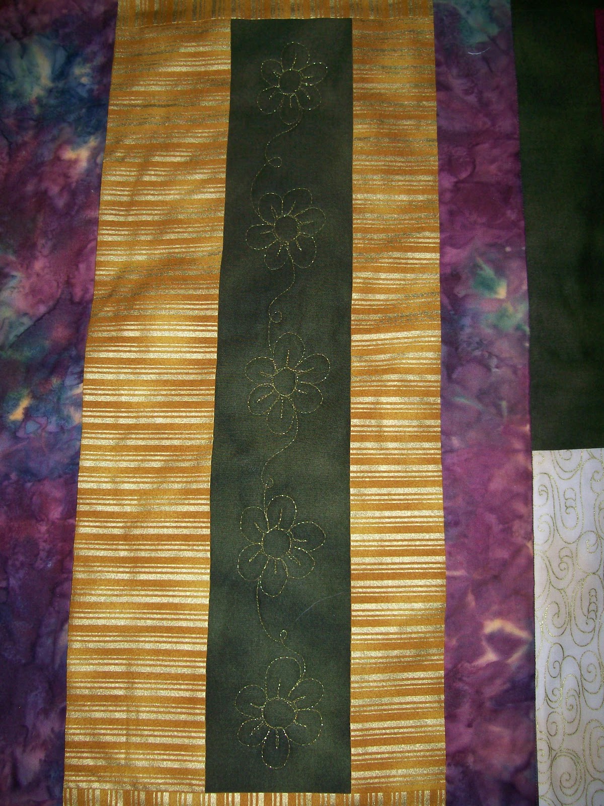 Color Me Quilty Free Motion Quilting with METALLIC Thread!