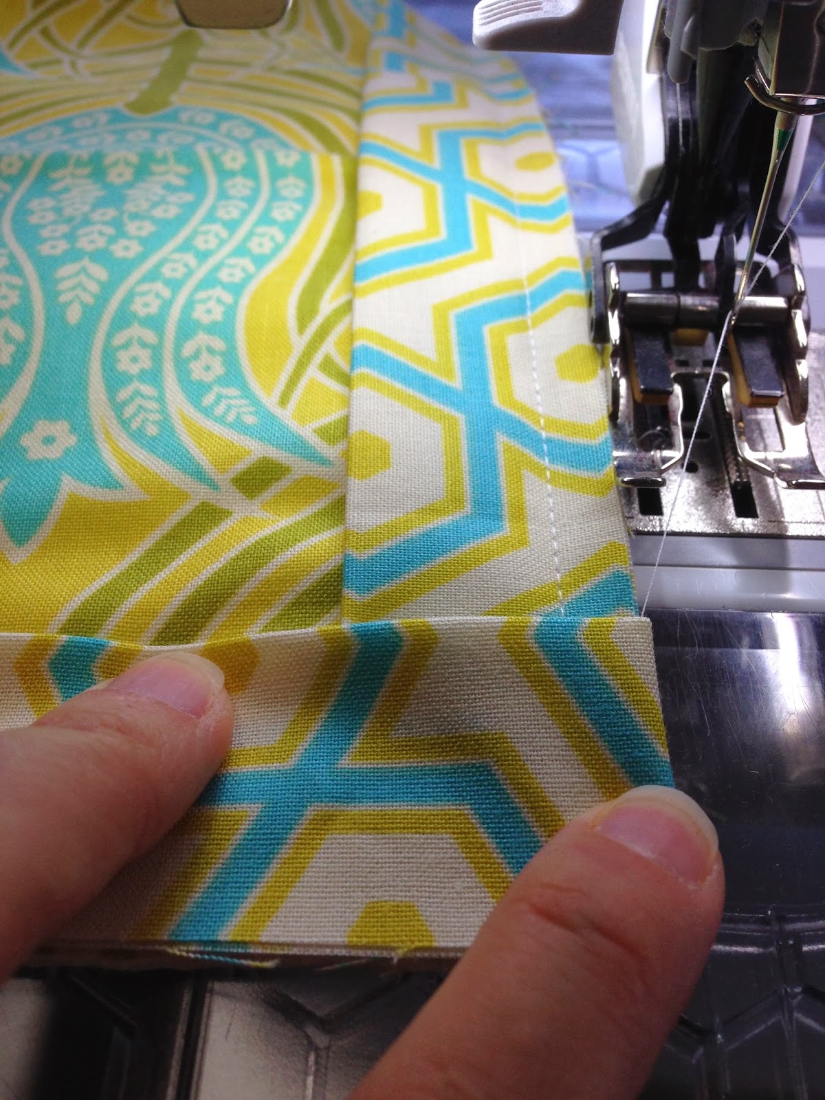 MsMidge Cushion For Christmas Blog Hop Paper Pieced & Machine