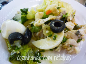 Salada de bacalhau com legumes