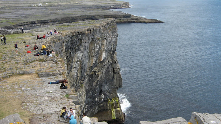 cliff of inishmore