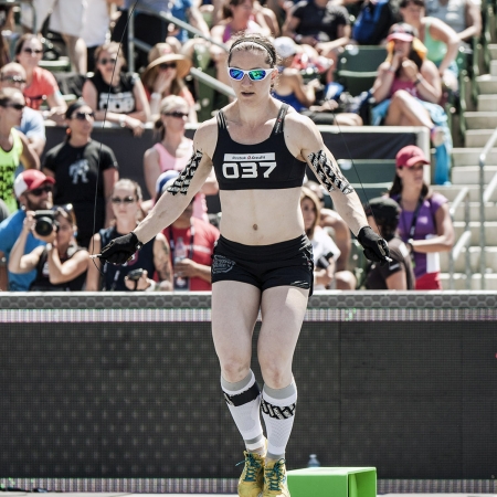 how much does the bar weigh in crossfit?