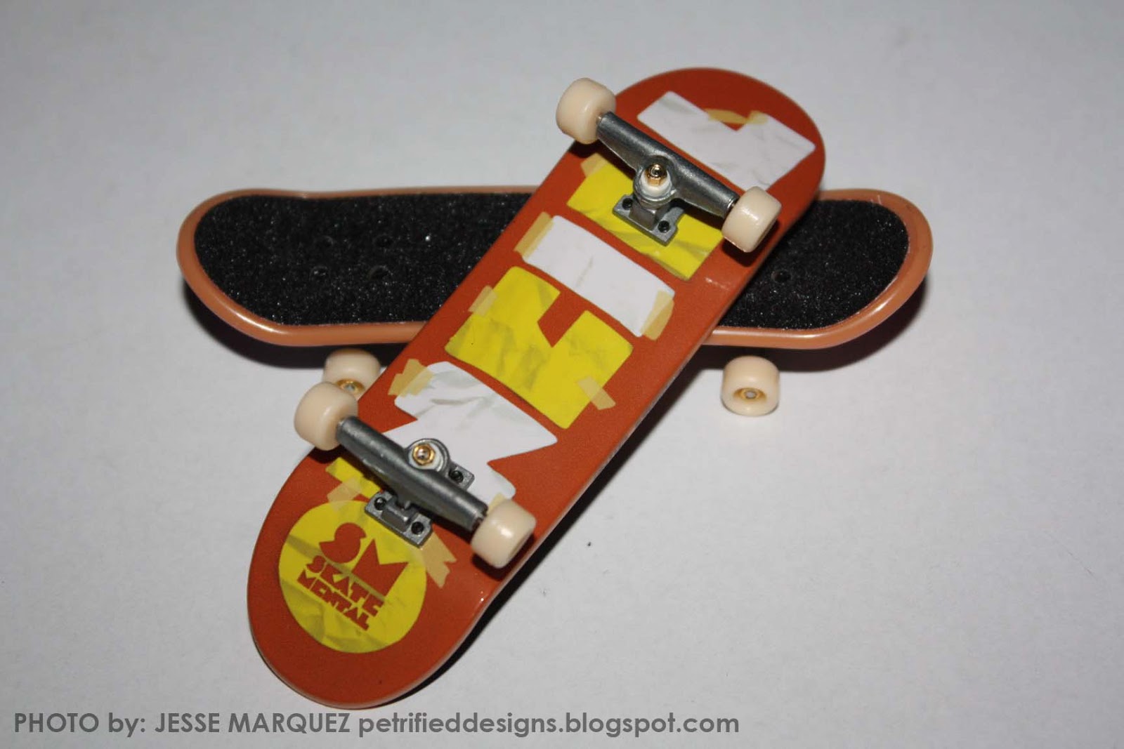 Randomly Random [Toy Review] Tech Deck Fingerboards