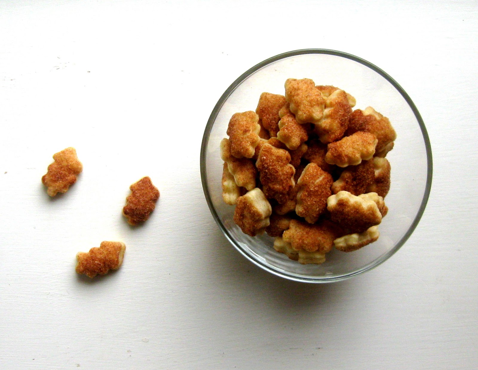 Cinnamon Sugar Leaves Searching for Dessert