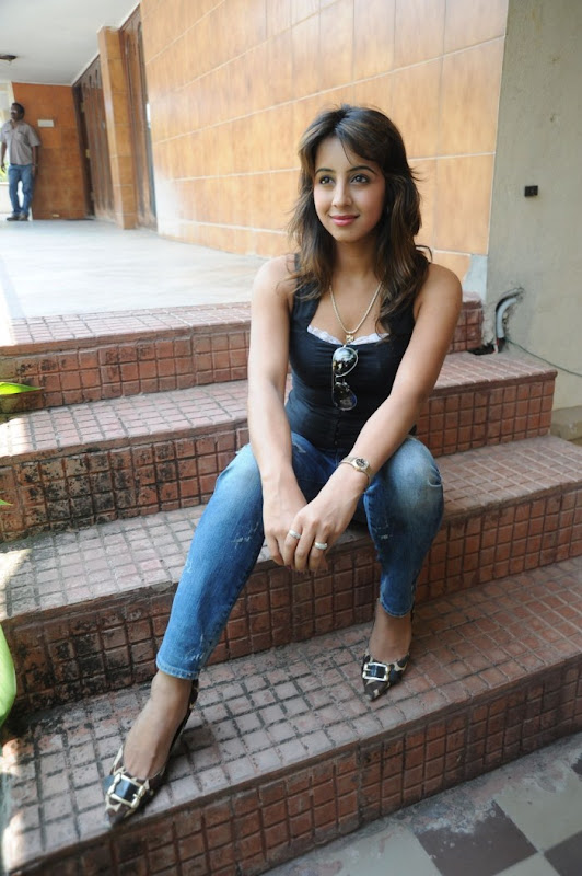 Actress Sanjana Latest Photos unseen pics