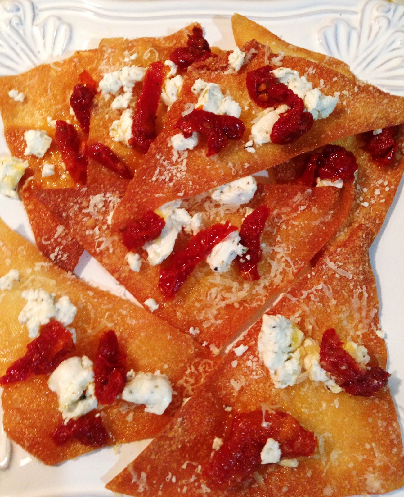 simplysandi Sundried Tomato and Goat Cheese Nachos