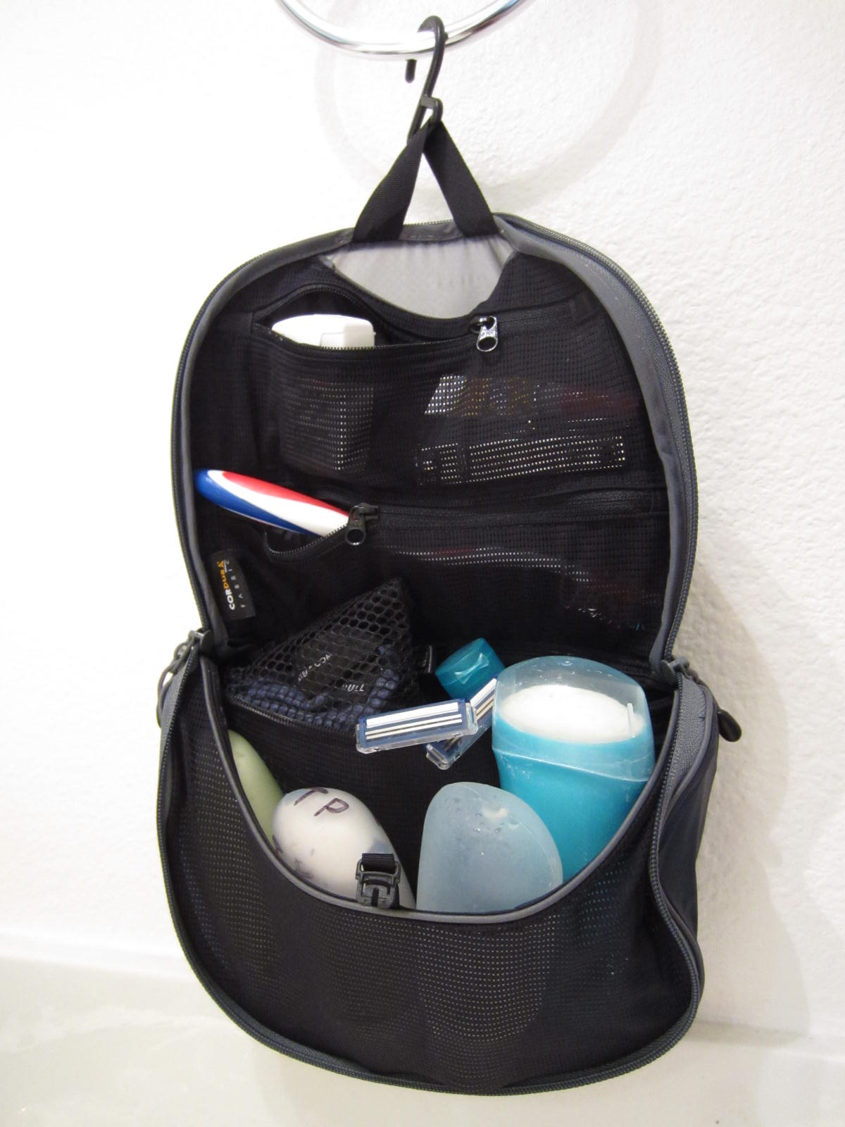 Less Than a Hundred Sea to Summit Hanging Toiletry Bag Review