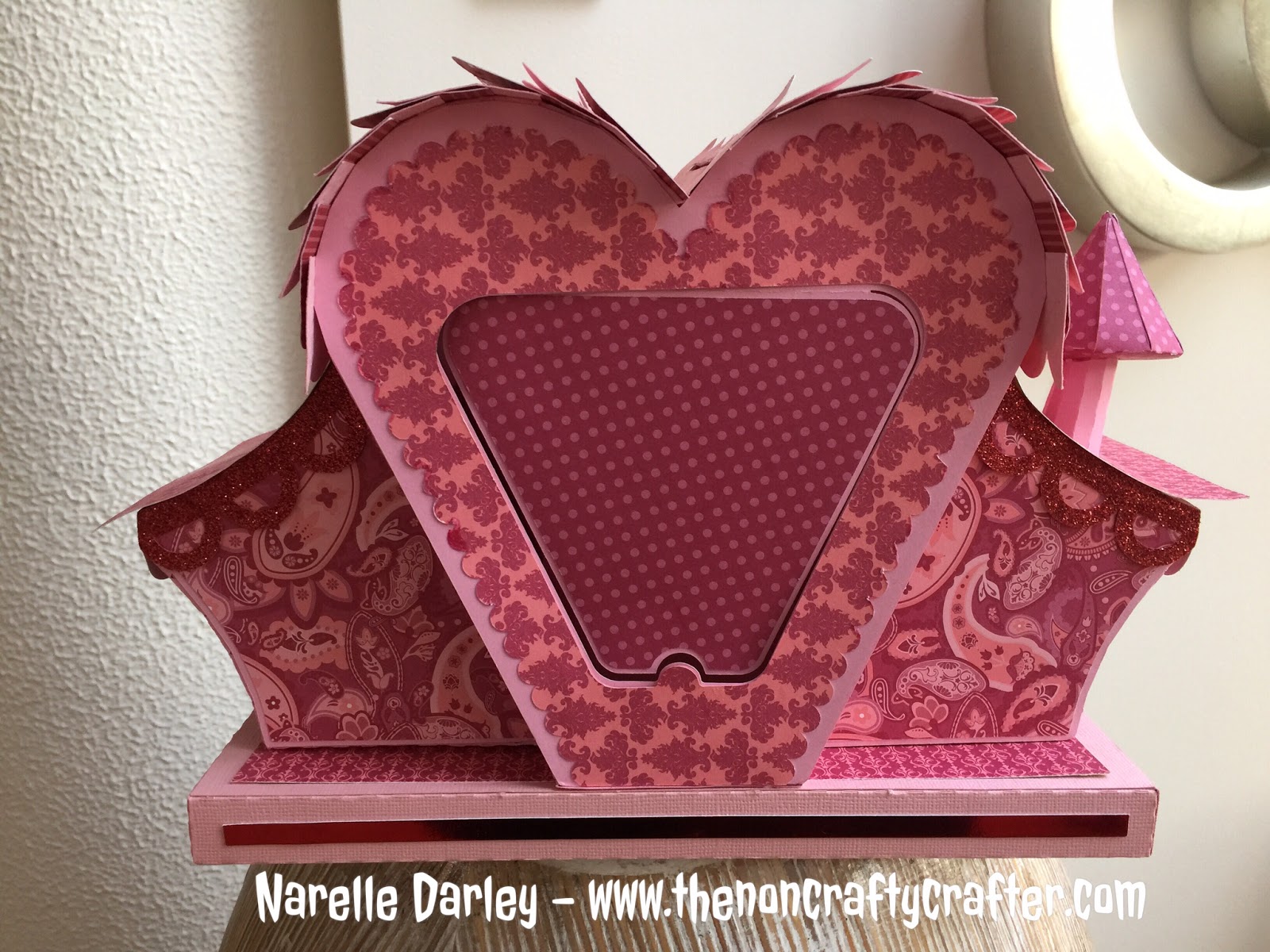 The Non-Crafty Crafter: Dreaming Tree Valentine's Mailbox