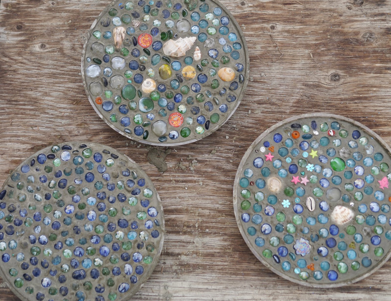 DIY Concrete Stepping Stones Backwoods Mama