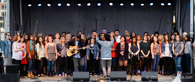 Choir! Choir! Choir! at TURF Toronto Urban Roots Festival September 19, 2015 Photo by John at One In Ten Words oneintenwords.com toronto indie alternative music blog concert photography pictures