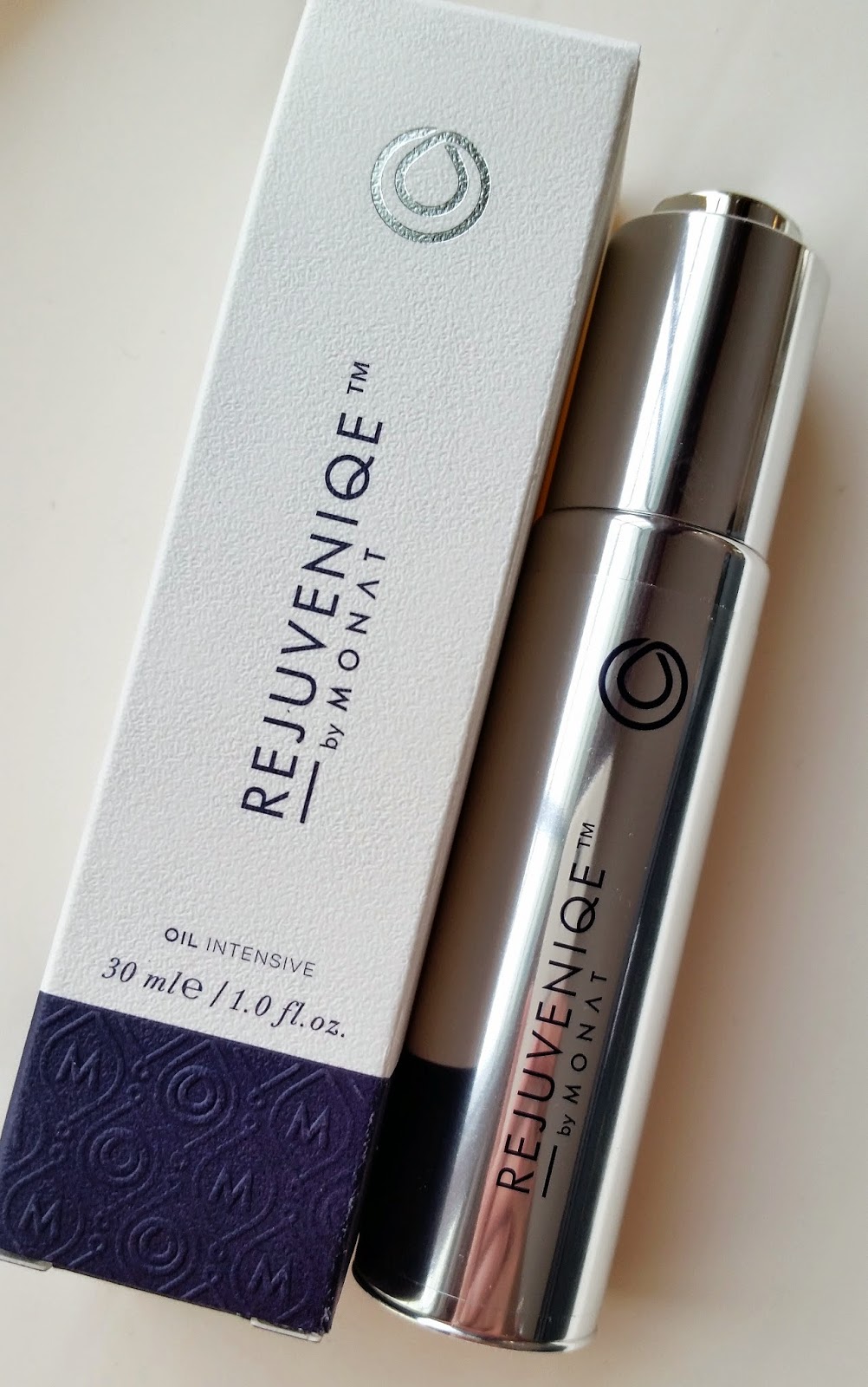 Monat Rejuveniqe Oil Review The Budget Beauty Blog
