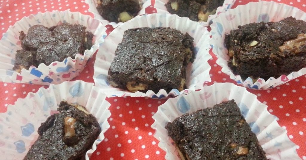 The Almost Famous Mom AirBaked Katherine Hepburn's Brownies