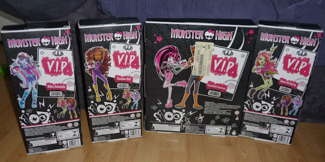 Im Late to the Conversation but, did anybody else also think for the price  point she shouldve gotten the torso joint?? since shes an acrobat : r/ MonsterHigh