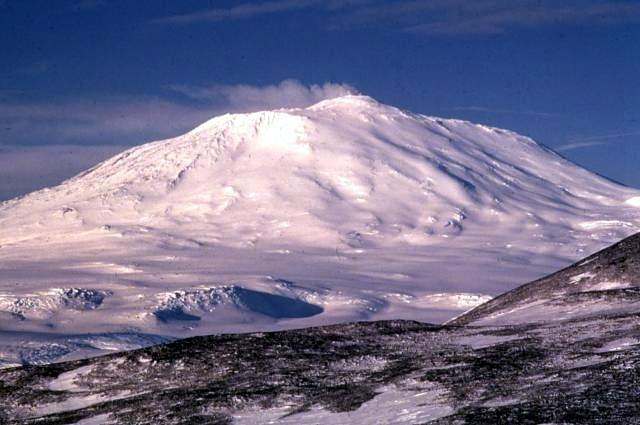 Scientists Discover Life in the Sediments of an Antarctic Subglacial Lake Scientists Discover Life in the Sediments of an Antarctic Subglacial Lake