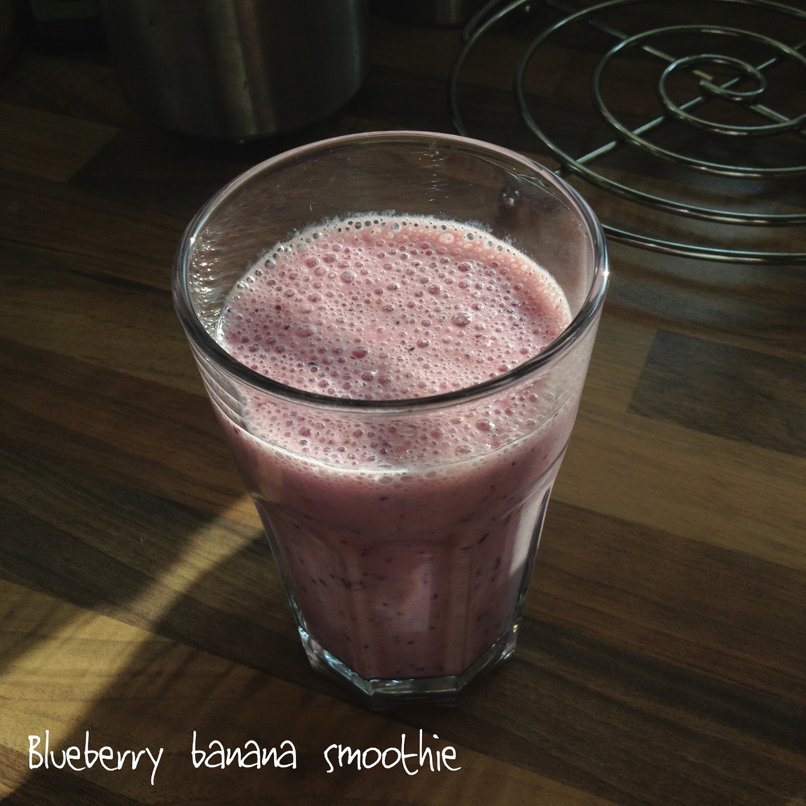 Baking Beautiful 5 Healthy Smoothies Under 200 Calories!