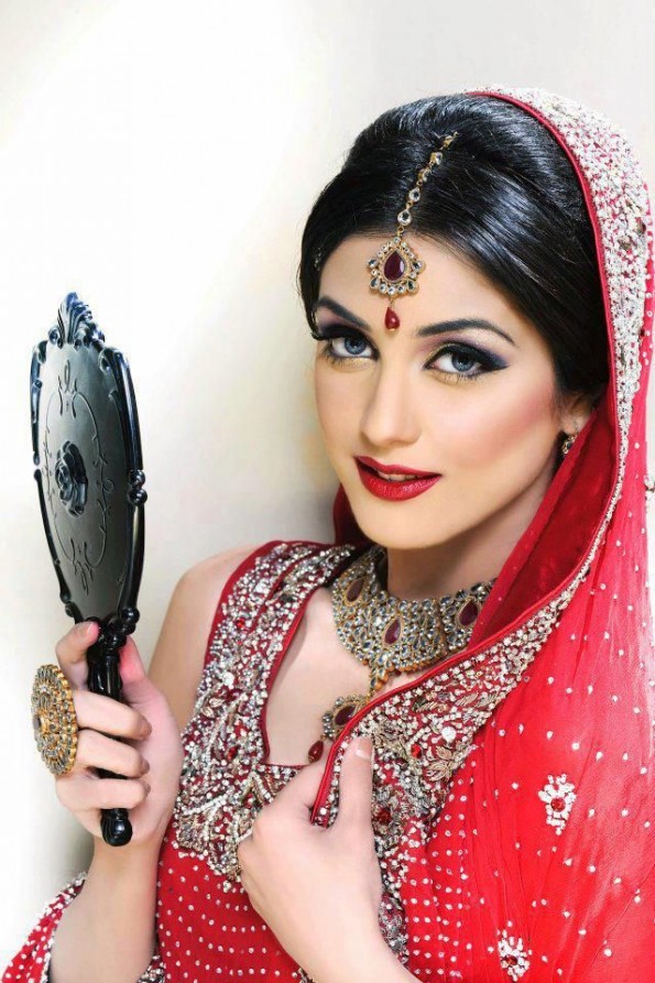 Latest Bridal Make Up With Jewelry ~ Fashion Point