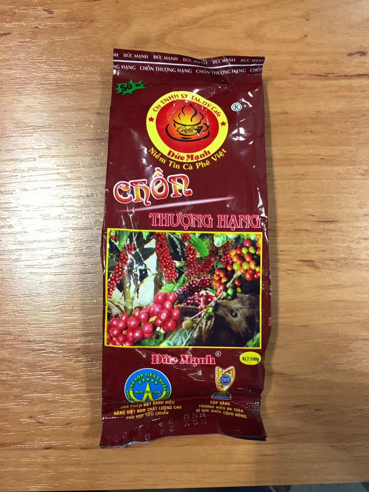 The Grubsters Coffee Club Thuong Hang (cat poop coffee)