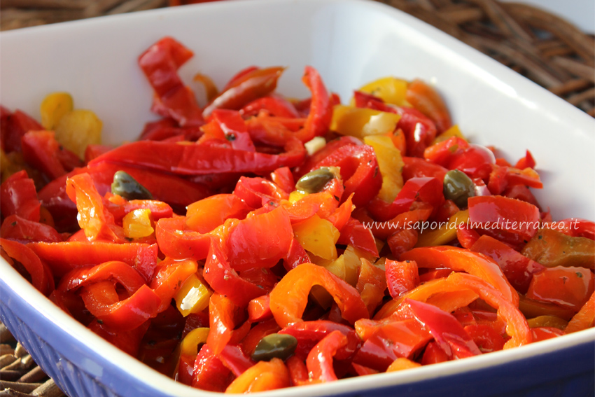 Peperoni In Agrodolce Da Conservare Sott Olio I Sapori Del Mediterraneo