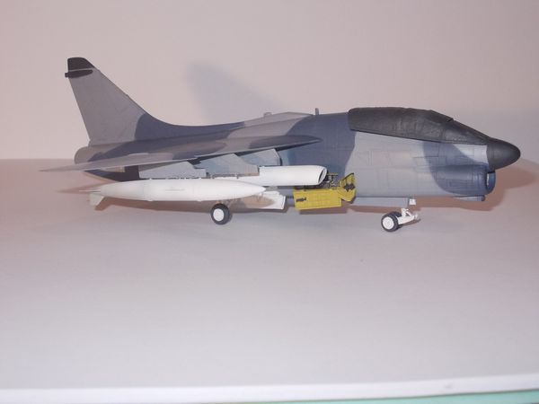  A7K Corsair II 1/72 - Hobby Boss. Tn_Imagem+029
