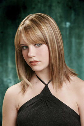 http://1.bp.blogspot.com/-h0WFNncGrk8/TZHGhG3Q0CI/AAAAAAAAFo4/xPo4Cf9vRJ8/s640/layered+hair+cut+%252810%2529.jpg