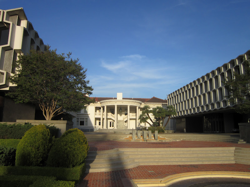 Los Angeles Wednesday, April 18, 2012 Ambassador College in Pasadena, CA