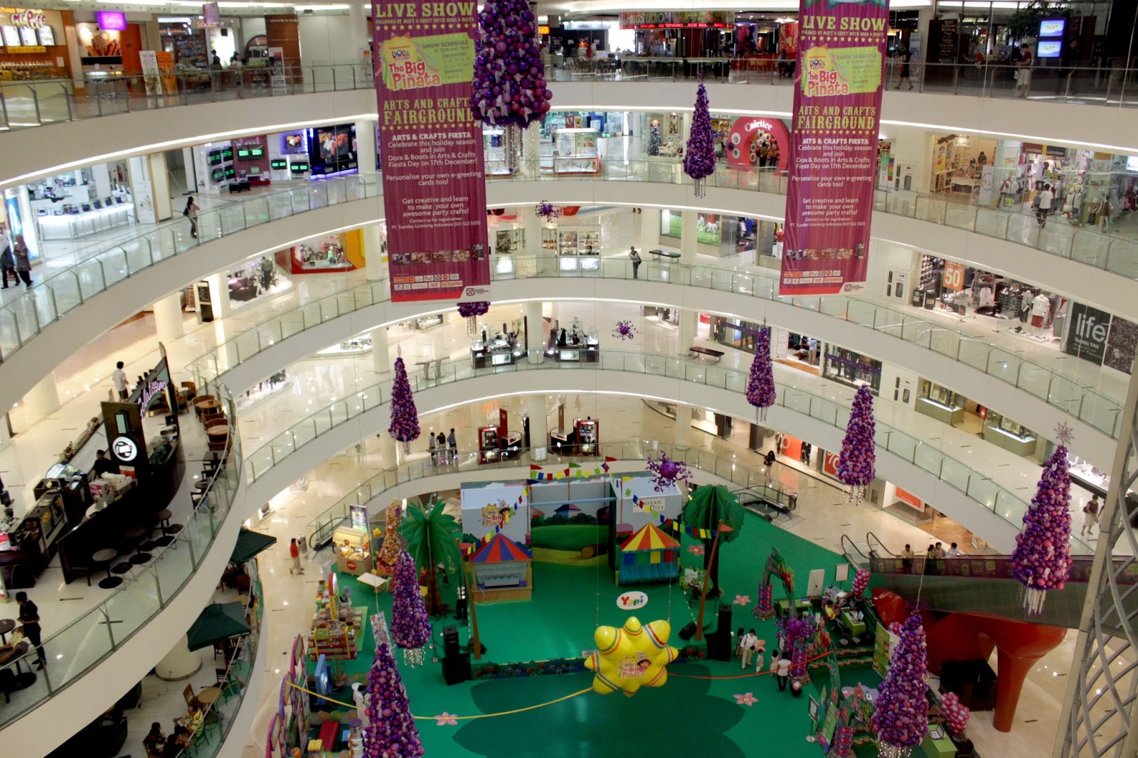 Mall in Jakarta fit for the traveler hangout | Wonderful Indonesia