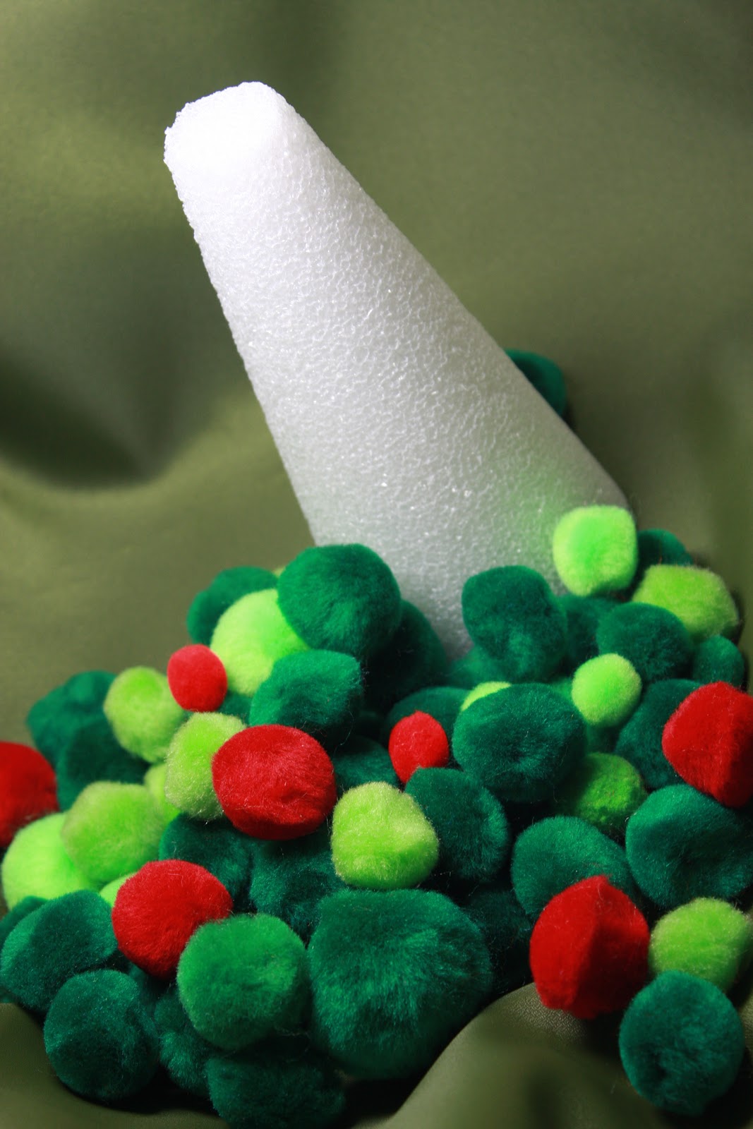 KiKi Love Creations Pom Pom Christmas Tree