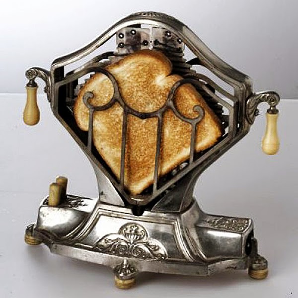 The Sweetheart - a vintage 1920s toaster