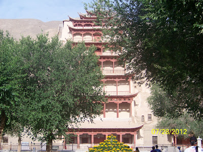 Temple qui a été construit dans la montagne, on ne l’a pas visité Temple qui a été construit dans la montagne, on ne l’a pas visité