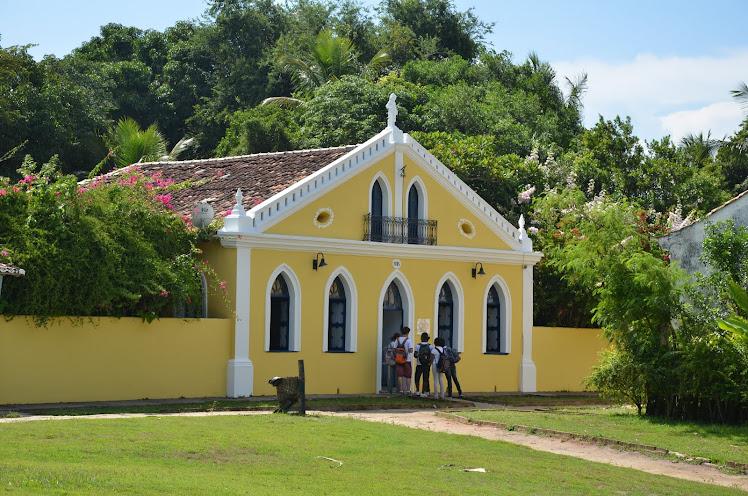 Casa Tombada no Sitio Historico de Porto Seguro -sede do Consulado Portugues e do Rotary - Bahia -