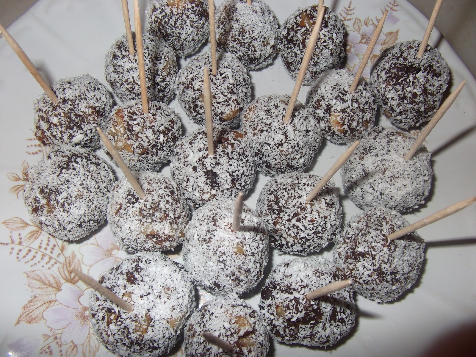 çikolata damlalı bonbon pasta Gizemli Börek ve Tatlı Tarifleri&hellip;