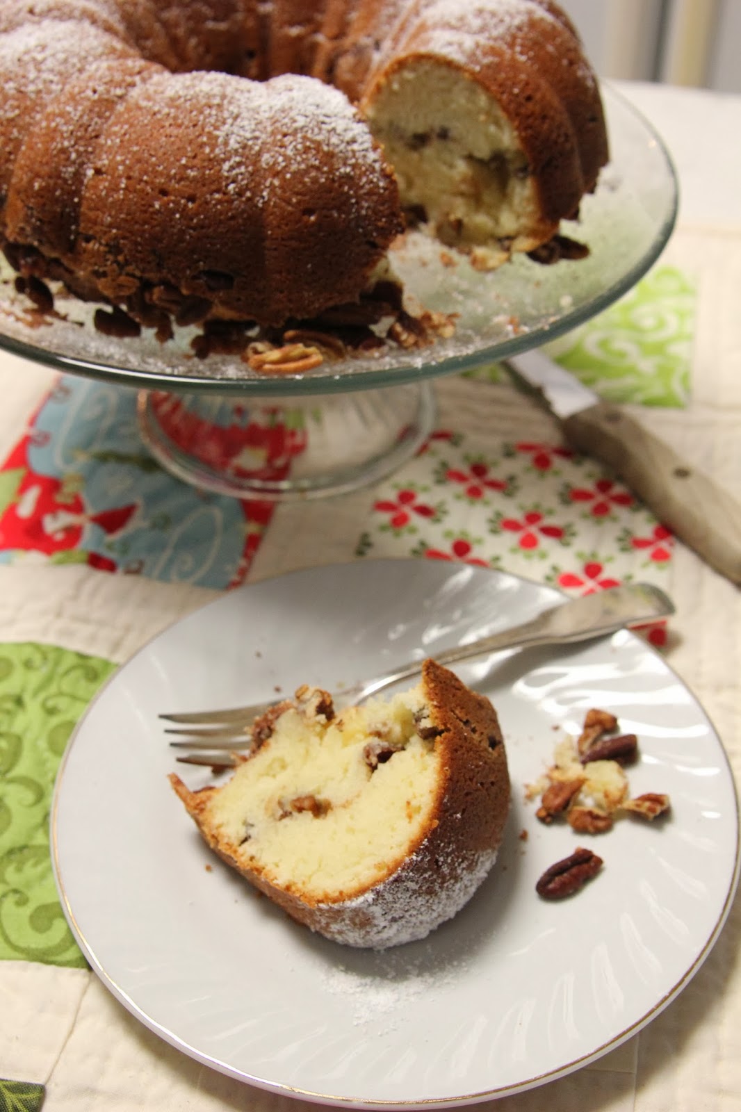 carmen's kitch Katherine's Pecan Sour Cream Pound Cake