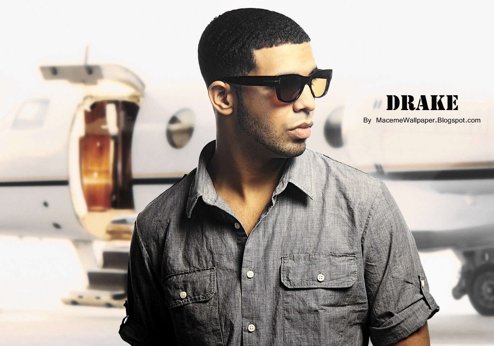 http://1.bp.blogspot.com/-h8gT0g6nSnQ/T8TmZqP92aI/AAAAAAAACsQ/wvCbPRZx2bY/s1600/Drake+rapper+by+maceme+wallpaper.jpg