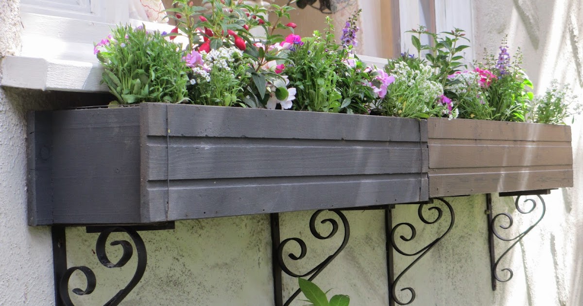 Andie's Way My Favorite Day in the Garden Window Box Day!