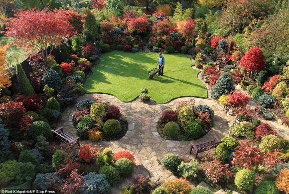 OddFuttos, When The Photos Speak: Incredible Four Seasons Garden Photos