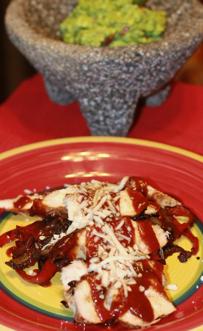 Cookin' It Up In Texas Chipotle Chicken Fajitas with Fresh Guacamole