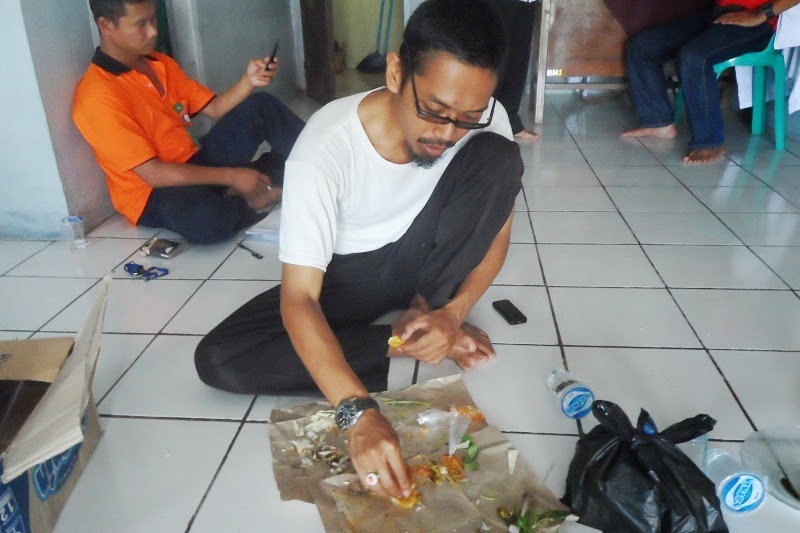 CLICK TO ENLARGE Gambar Kegiatan PPS Desa Mekar Baru Kecamatan Petir pada Pemilu 2014