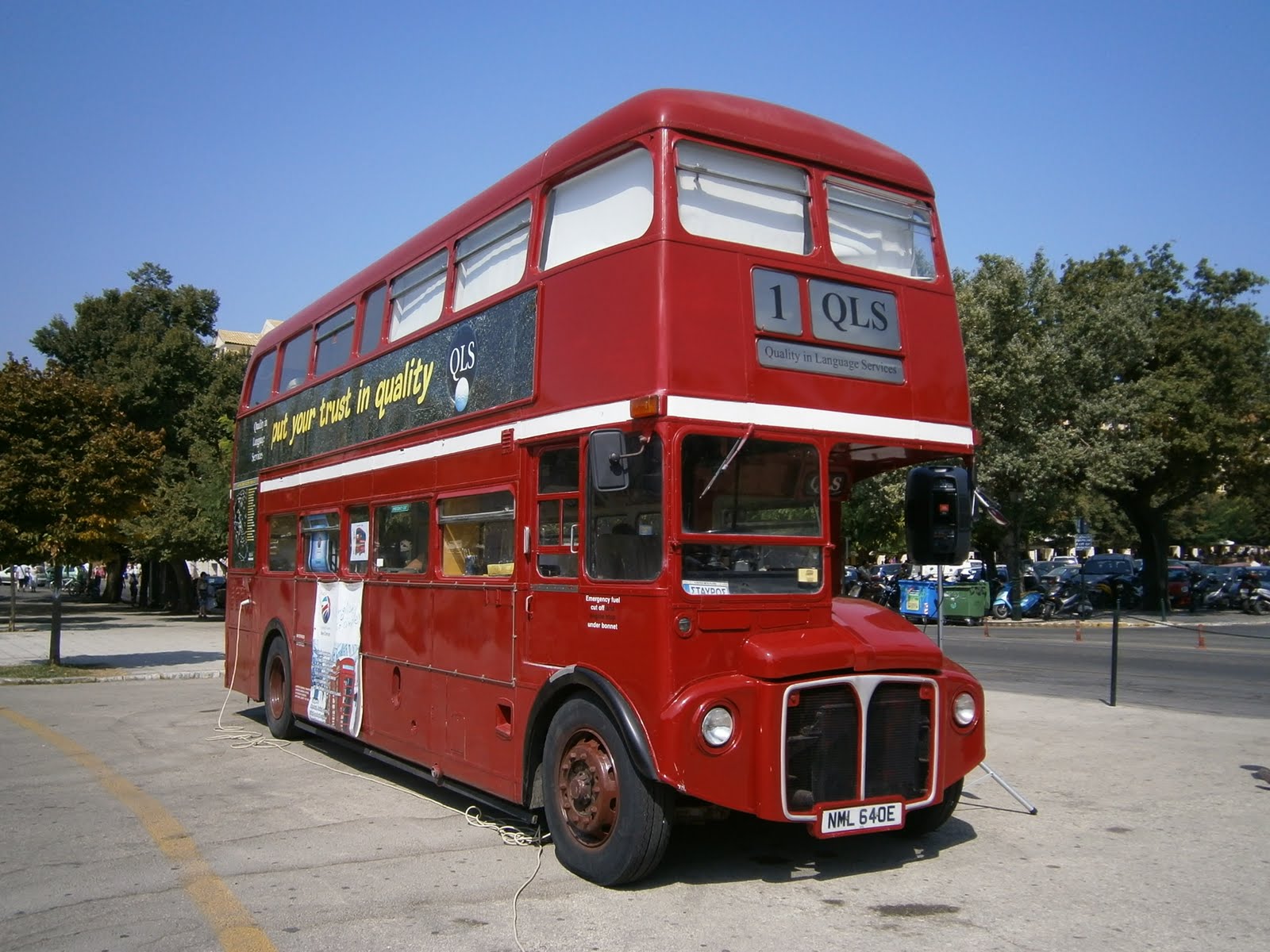 English Red Bus