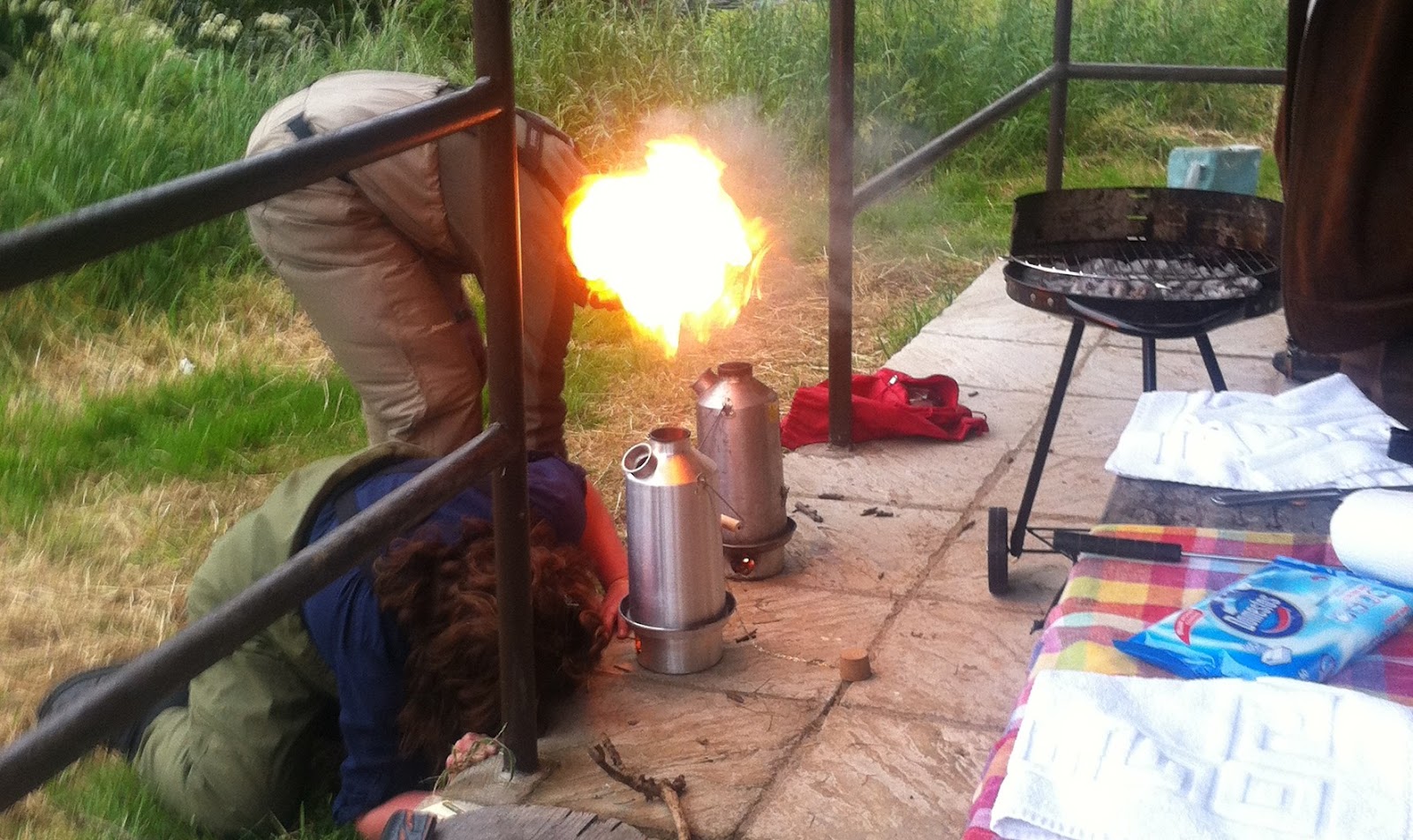 Blackwater Lodge Salmon Fishery How not to use a Kelly Kettle.....
