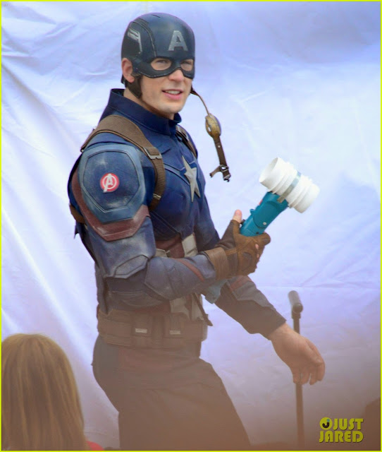 Первый взгляд на Кэпа в форме Первый взгляд на Кэпа в форме