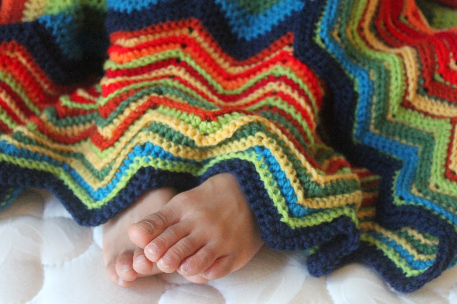 Can I finish just this one line of knitting, please? Textured Ripples