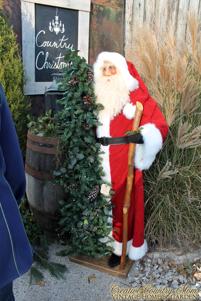 Creative Country Mom Chandelier Barn Market Christmas Show