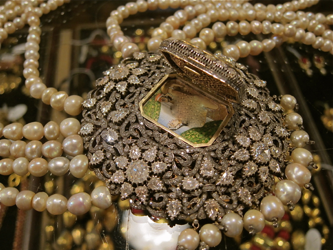 Travelog Gem Palace The Bag Hag Diaries